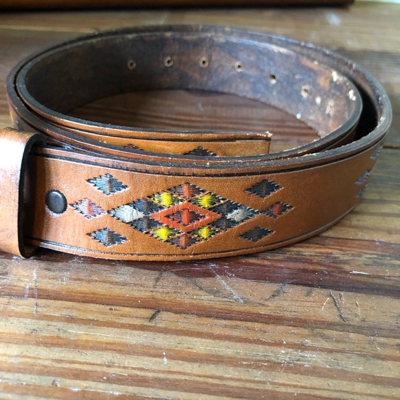 Vintage UNISEX COWBOY WESTERN TOOLED LEATHER BELT /BUCKLE Hand-painted & tooled main image 10